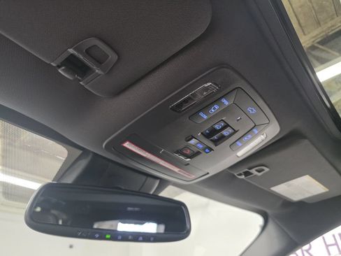 Used 2024 Toyota Sienna Platinum AWD/4WD image 40