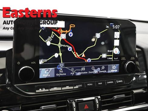 Used 2023 Nissan Pathfinder SL w/ SL Premium Package AWD/4WD image 19