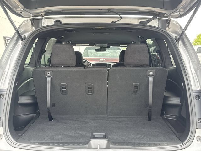 Used 2022 Honda Pilot Sport image 11