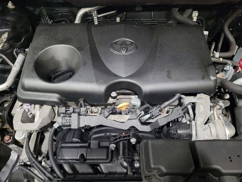 Used 2020 Toyota RAV4 LE w/ All Weather Liner Package AWD/4WD image 30