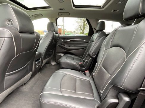 Used 2019 Buick Enclave Avenir AWD/4WD image 36