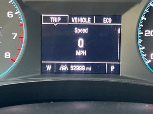 Used 2023 Chevrolet Traverse LT image 36