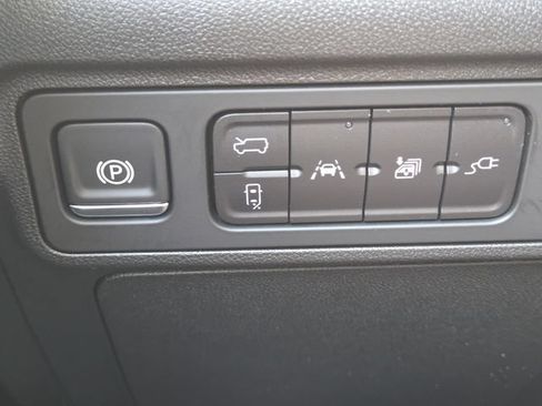 Used 2025 GMC Hummer EV 3X AWD/4WD image 29