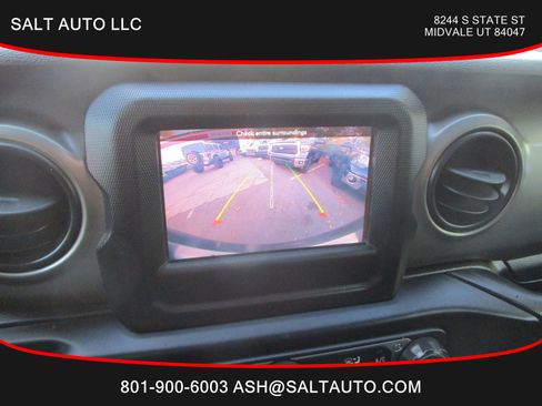 Used 2021 Jeep Wrangler Unlimited Sport image 11