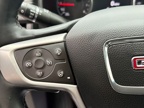 Used 2023 GMC Terrain SLT w/ Tech Package AWD/4WD image 18