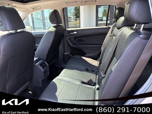 Used 2020 Volkswagen Tiguan SE FWD image 19