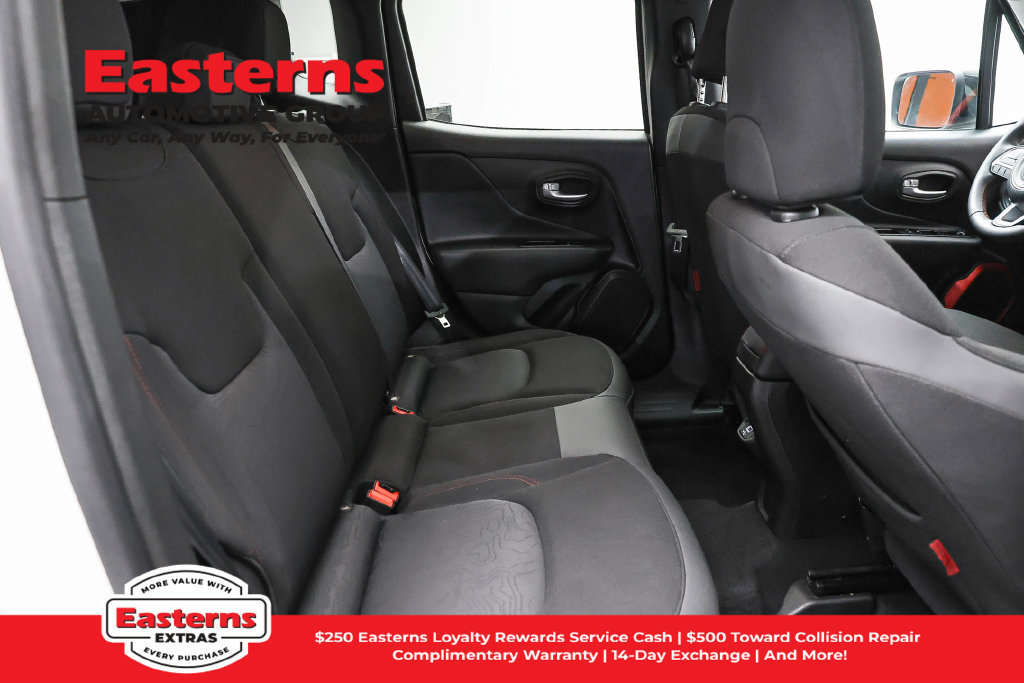 Used 2023 Jeep Renegade Trailhawk AWD/4WD image 24
