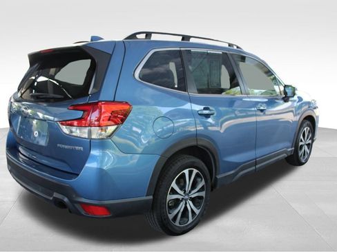 Used 2023 Subaru Forester Limited AWD/4WD image 16