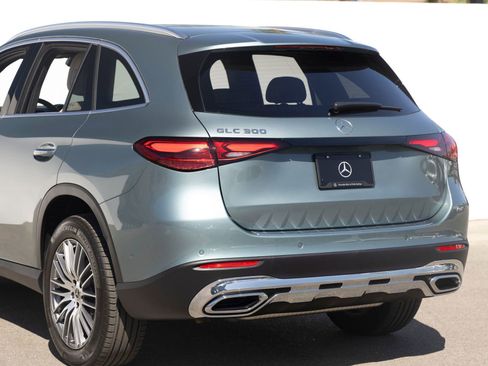 Used 2026 Mercedes-Benz GLC 300 image 8