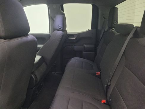 Used 2020 Chevrolet Silverado 1500 Custom w/ Custom Value Package AWD/4WD image 18