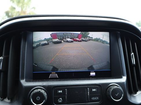 Used 2021 Chevrolet Colorado LT w/ LT Convenience Package RWD image 17