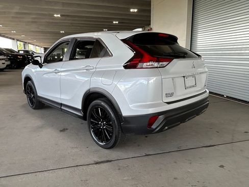 Used 2023 Mitsubishi Eclipse Cross LE AWD/4WD image 3