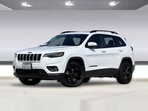 Used 2020 Jeep Cherokee Latitude Plus image 23