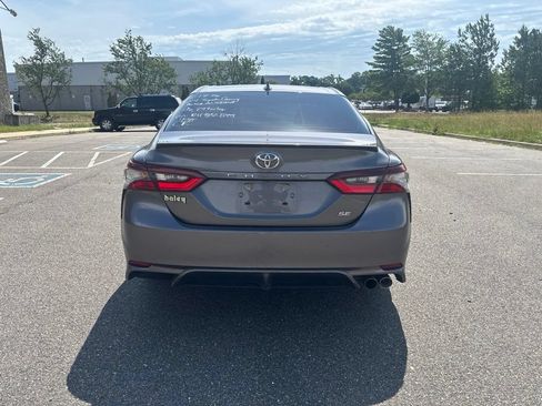 Used 2024 Toyota Camry SE FWD image 6