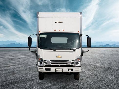 New 2024 Chevrolet Low Cab Forward 5500HD RWD image 4