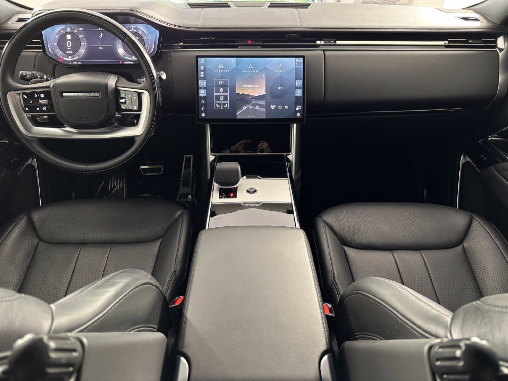 Used 2024 Land Rover Range Rover SE AWD/4WD image 22