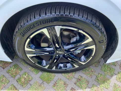 Used 2022 Kia K5 GT-Line w/ GT-Line FWD Premium Package image 9
