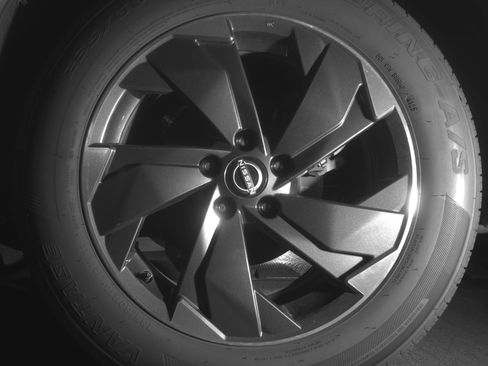 Used 2025 Nissan Rogue SV image 14