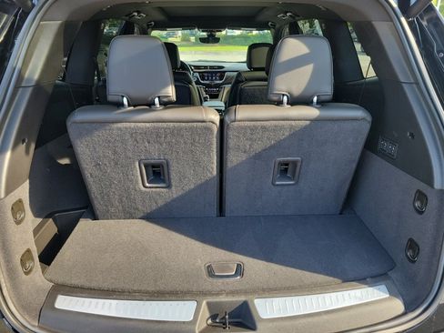 Used 2025 Cadillac XT6 Premium Luxury w/ Technology Package FWD image 15