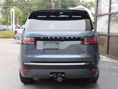 Certified 2025 Land Rover Discovery Dynamic SE image 7