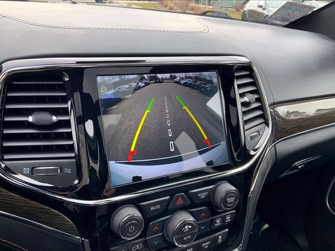 Used 2020 Jeep Grand Cherokee Summit image 28