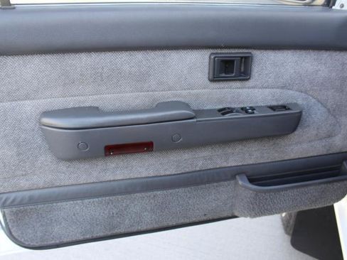 Used 1989 Toyota Pickup SR5 AWD/4WD image 10