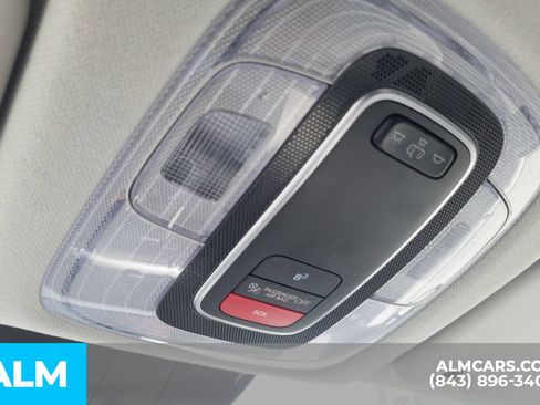 Used 2025 Hyundai Kona SEL FWD image 16