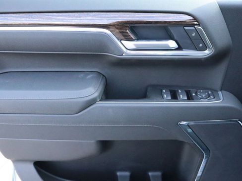 New 2026 GMC Sierra 1500 SLE w/ Max Trailering Package image 16