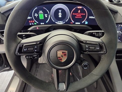 Used 2025 Porsche Taycan 4 image 16