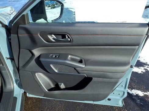 New 2026 Nissan Pathfinder SV image 21