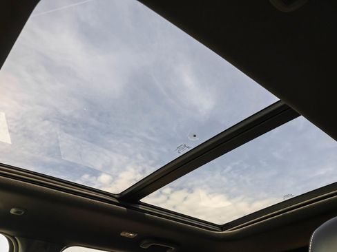 New 2025 Jeep Grand Cherokee Limited image 6