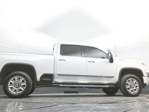 Used 2025 Chevrolet Silverado 2500 High Country w/ Technology Package AWD/4WD image 49
