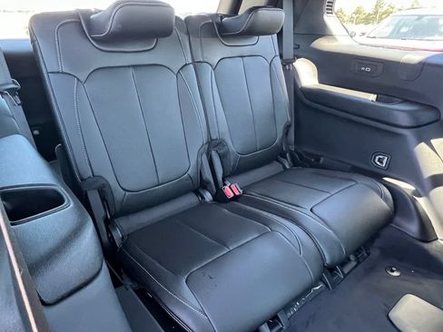 New 2026 Jeep Grand Cherokee L Limited w/ Luxury Tech Group II AWD/4WD image 18