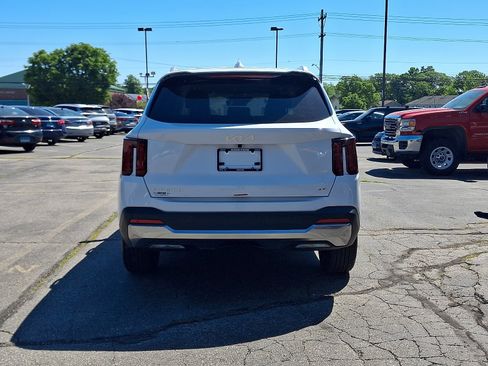 Used 2026 Kia Sorento S AWD/4WD image 5