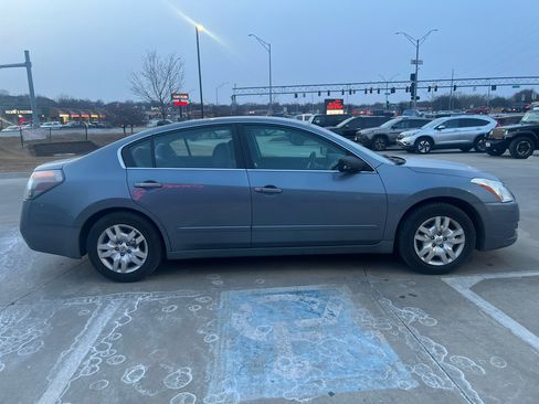 Used 2011 Nissan Altima 2.5 S image 5