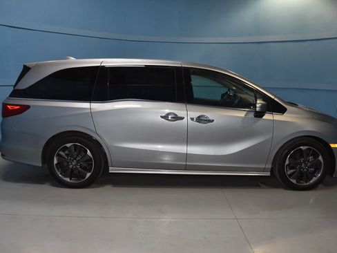 Used 2023 Honda Odyssey Elite image 23