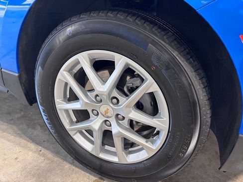 Used 2024 Chevrolet Equinox LT w/ LPO, Floor Liner Package image 18