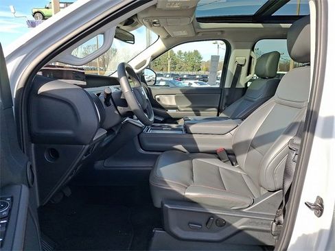 Used 2025 Ford Expedition Max Active image 13