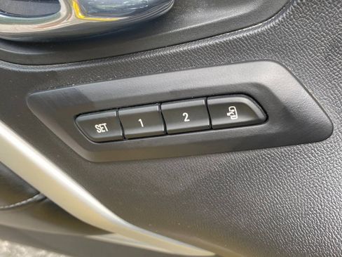 Used 2016 Chevrolet Camaro LT RWD image 17