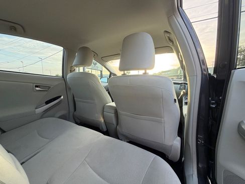 Used 2014 Toyota Prius Two FWD image 13