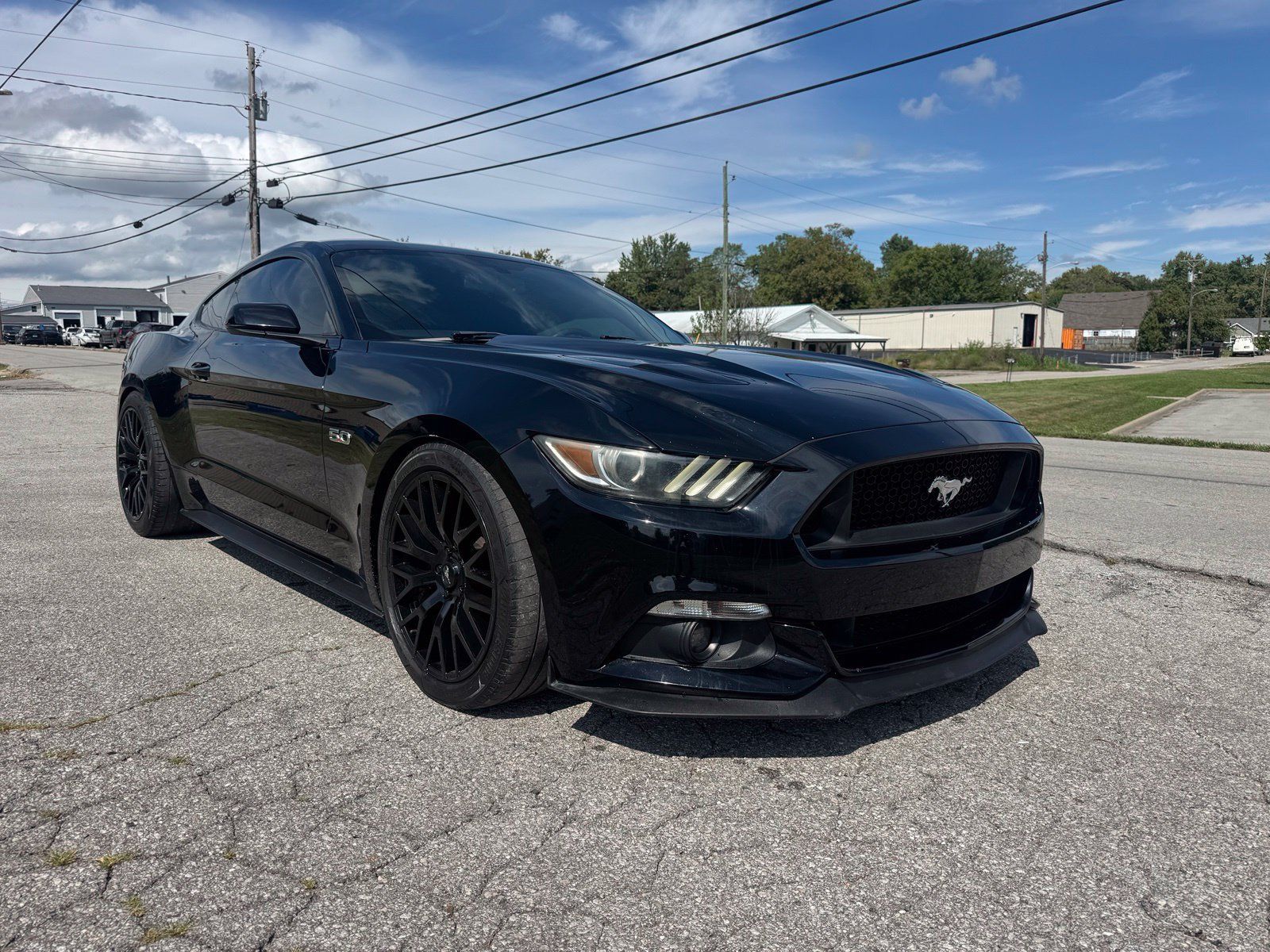 Used 2017 Ford Mustang GT w/ GT Performance Package RWD image 8