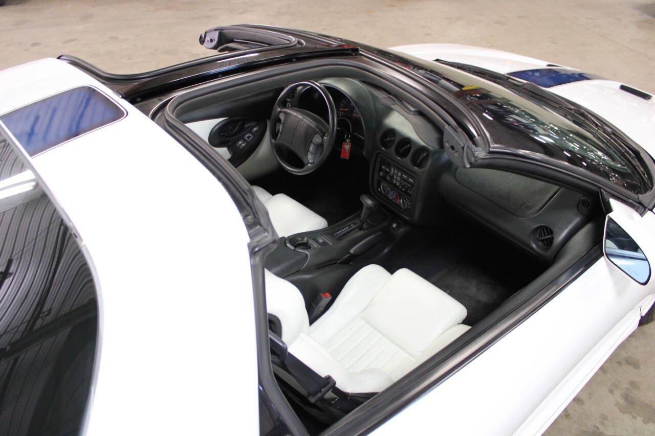 Used 1994 Pontiac Firebird Coupe RWD image 23