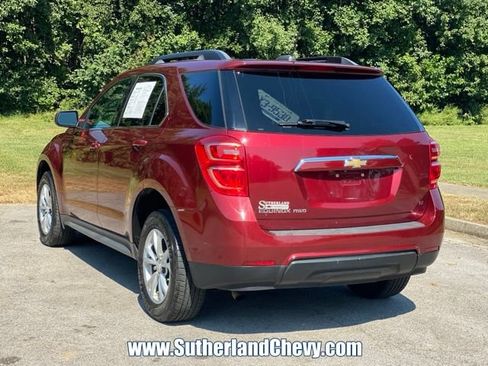 Used 2017 Chevrolet Equinox LT w/ Convenience Package AWD/4WD image 5
