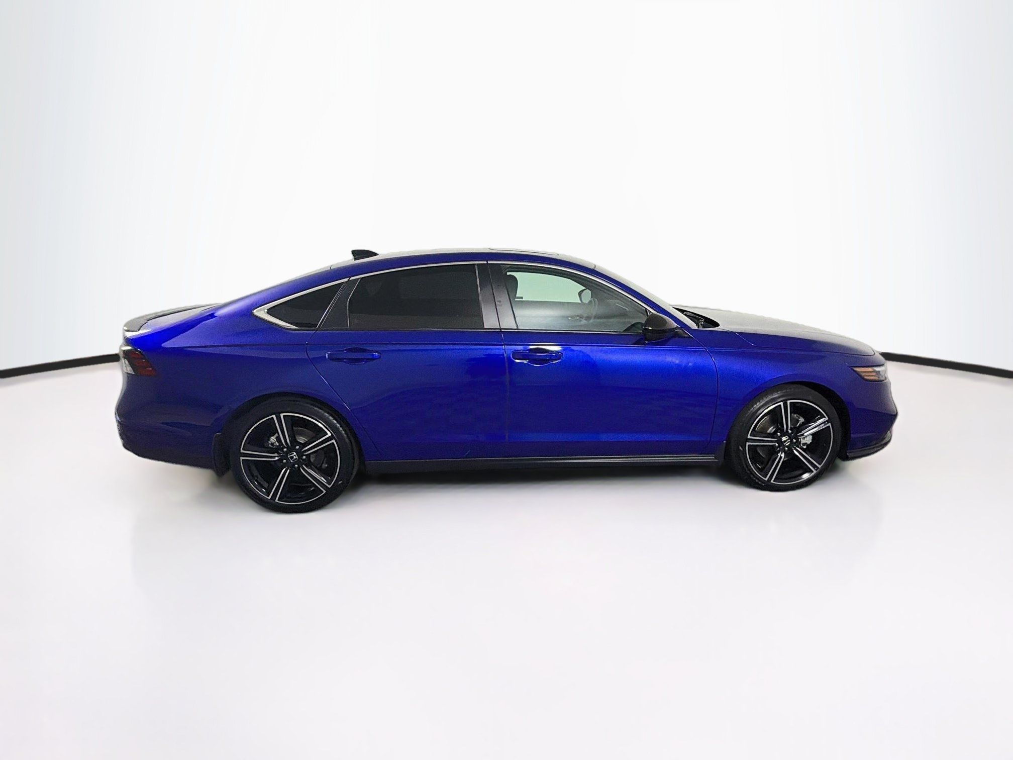 Used 2025 Honda Accord Sport image 10