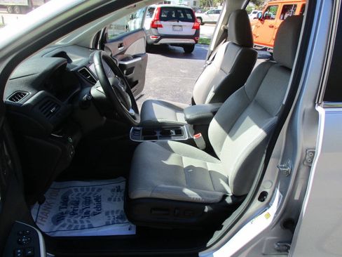 Used 2015 Honda CR-V Touring image 10