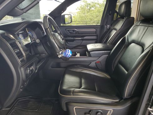 Used 2021 RAM 1500 Limited w/ Body Color Bumper Group AWD/4WD image 18
