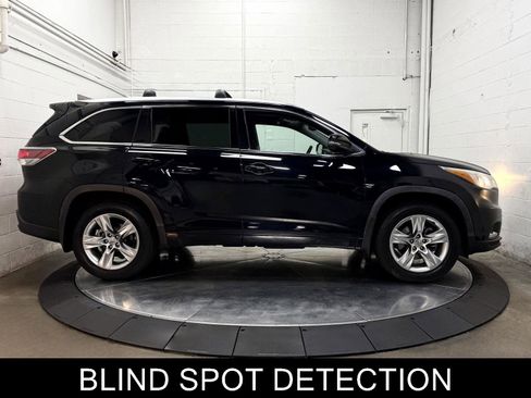 Used 2015 Toyota Highlander Limited Platinum AWD/4WD image 10
