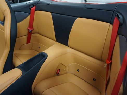 Used 2022 Ferrari Portofino M RWD image 12