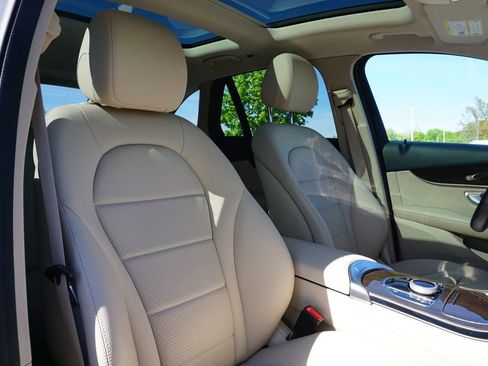 Used 2019 Mercedes-Benz GLC 300 image 56