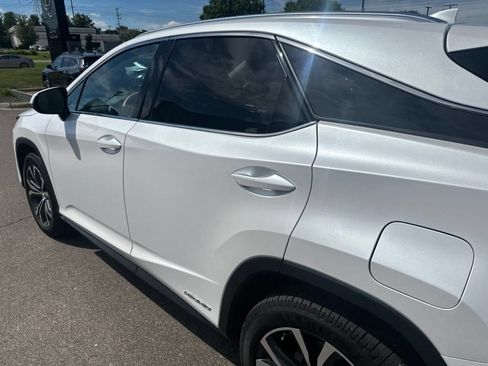 Used 2021 Lexus RX 450h AWD w/ Premium Package image 19